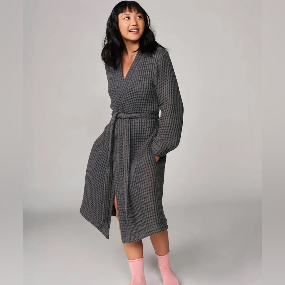 NWT Brooklinen Dreamweaver Waffle Robe